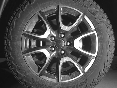 Used 2025 Jeep Compass Trailhawk image 12