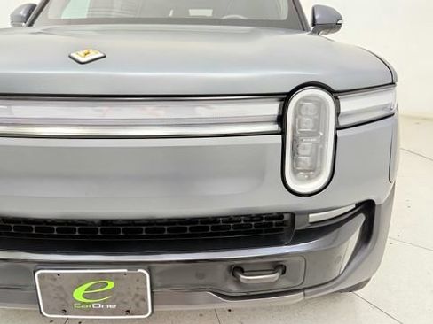 Used 2026 Rivian R1S Adventure AWD/4WD image 24