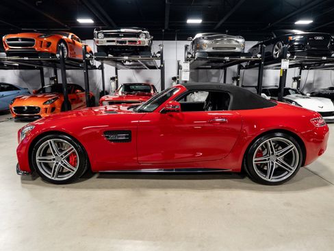 Used 2018 Mercedes-Benz AMG GT C image 3