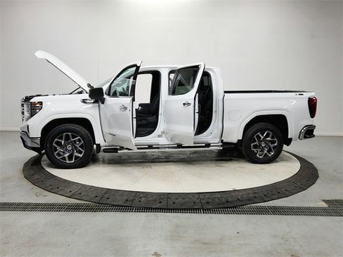New 2026 GMC Sierra 1500 SLT w/ SLT Premium Plus Package image 12