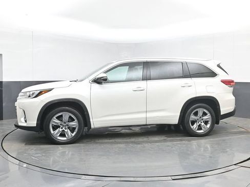 Used 2019 Toyota Highlander Limited AWD/4WD image 11