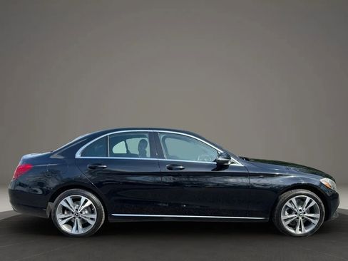 Used 2018 Mercedes-Benz C 300 4MATIC Sedan image 4