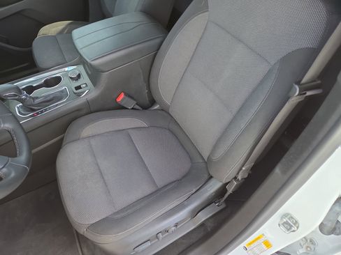 Used 2023 Chevrolet Traverse LT AWD/4WD image 13