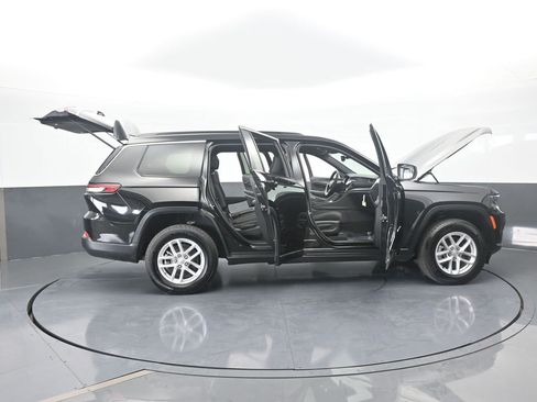 Used 2024 Jeep Grand Cherokee L Laredo image 71