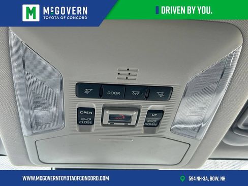 Used 2022 Toyota RAV4 XLE w/ Convenience Package AWD/4WD image 17