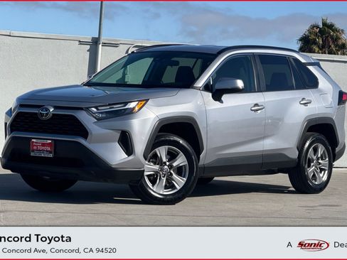 Used 2024 Toyota RAV4 XLE AWD/4WD image 1
