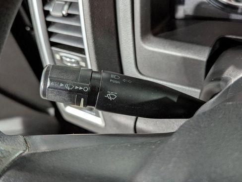 Used 2019 RAM 1500 Classic SLT image 31