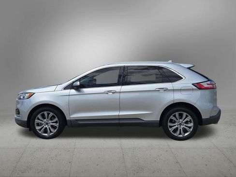 Used 2019 Ford Edge Titanium AWD/4WD image 3