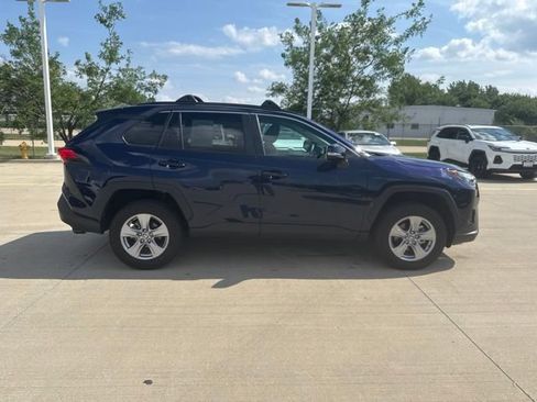 Used 2025 Toyota RAV4 XLE w/ Convenience Package FWD image 6