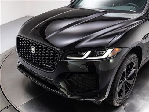 New 2025 Jaguar F-PACE R-Dynamic S AWD/4WD image 9