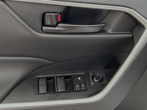 Used 2025 Toyota RAV4 LE image 17