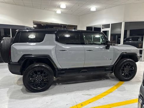 Used 2026 GMC Hummer EV SUV AWD/4WD image 9
