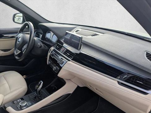 Used 2022 BMW X1 sDrive28i image 21