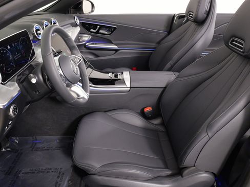 Used 2024 Mercedes-Benz CLE 300 4MATIC Cabriolet image 33