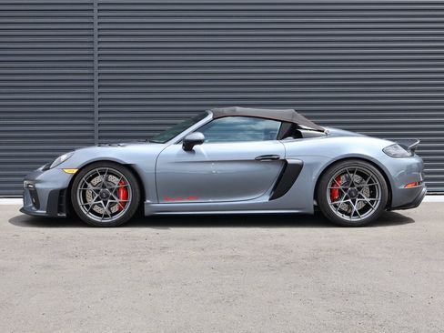 Used 2025 Porsche 718 Boxster Spyder RS w/ Accent Package Logos RWD image 2