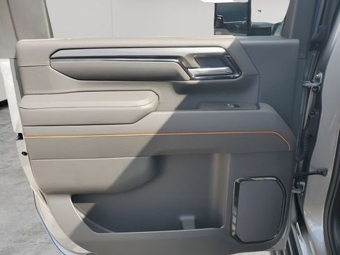 New 2026 GMC Sierra 2500 AT4 w/ AT4 Premium Plus Package image 16