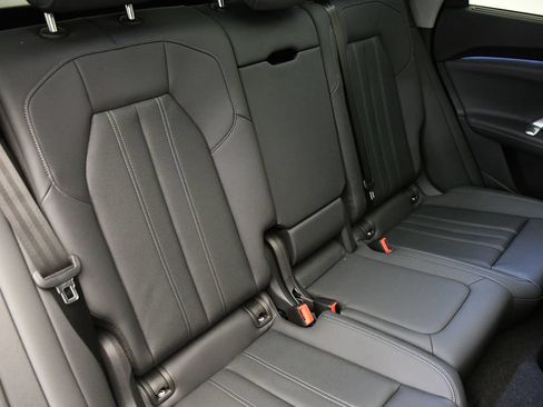 Used 2025 Audi Q5 Premium Plus w/ Premium Plus AWD/4WD image 53