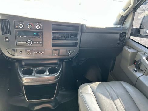 Used 2023 GMC Savana 2500 w/ Driver Convenience Package image 21