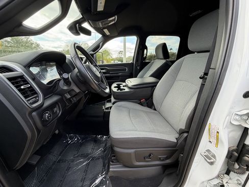 Used 2024 RAM 2500 Big Horn image 23