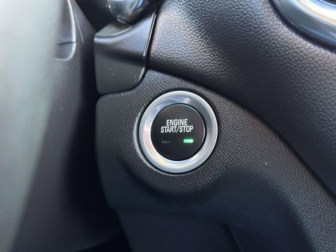 Certified 2024 Chevrolet Equinox LT image 31