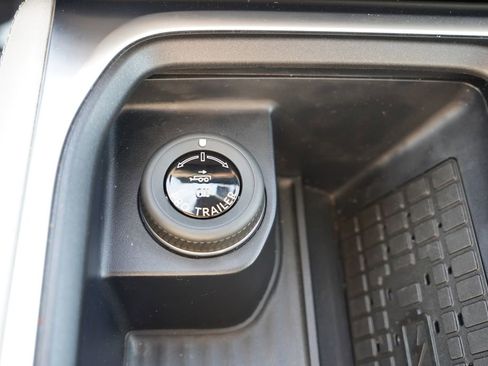Certified 2025 Ford Expedition Max Platinum AWD/4WD image 36
