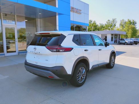 Used 2023 Nissan Rogue S AWD/4WD image 14