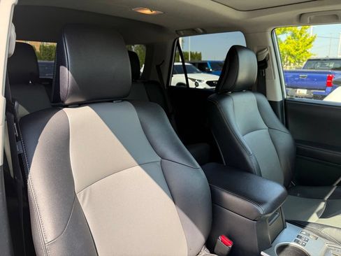 Used 2016 Toyota 4Runner SR5 Premium AWD/4WD image 23