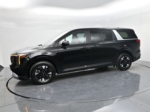 New 2026 Kia Carnival LXS image 4