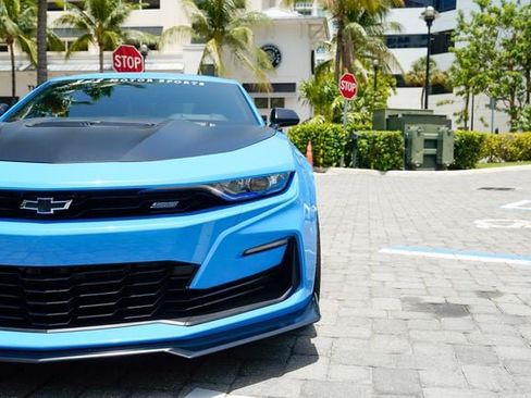 Used 2022 Chevrolet Camaro SS RWD image 8