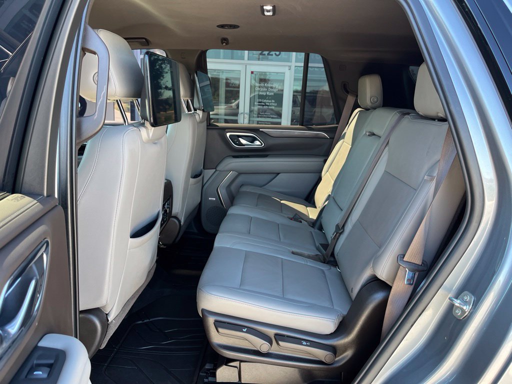 Used 2021 Chevrolet Tahoe Z71 w/ Z71 Off-Road Package AWD/4WD image 14