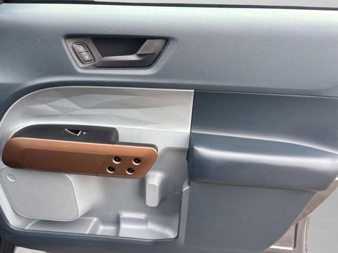 Used 2022 Ford Maverick Lariat w/ Equipment Group 500A Standard image 20