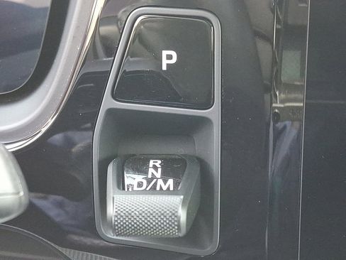 Used 2024 Porsche Cayenne Coupe image 15