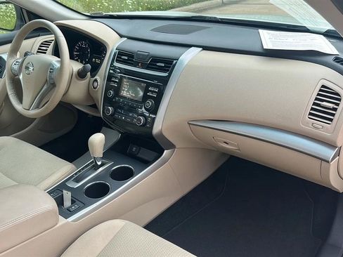 Used 2015 Nissan Altima 2.5 SV w/ Convenience Package FWD image 45