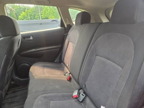 Used 2013 Nissan Rogue S AWD/4WD image 17