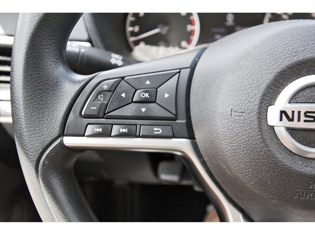 Used 2020 Nissan Altima 2.5 S FWD image 11
