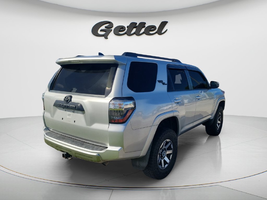 Used 2023 Toyota 4Runner TRD Off-Road Premium w/ Moonroof Package AWD/4WD image 5