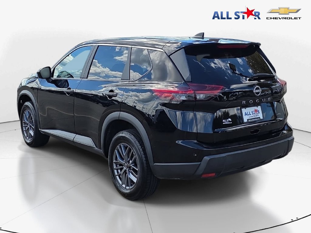 Used 2024 Nissan Rogue S AWD/4WD image 6