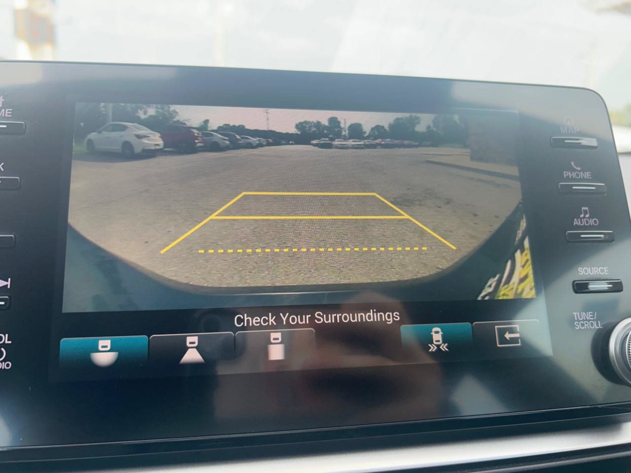 Used 2020 Honda Accord Touring image 15