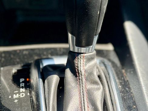 Used 2015 MAZDA MAZDA3 i Touring image 14