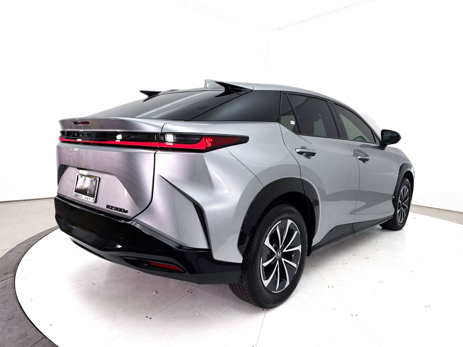 Used 2025 Lexus RZ 300e w/ Accessory Package (2T) FWD image 16