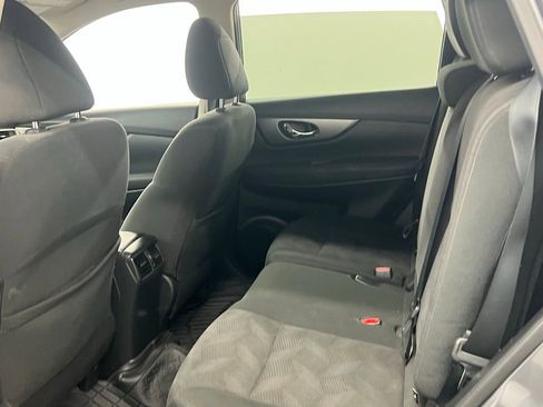 Used 2016 Nissan Rogue S w/ Appearance Package image 9