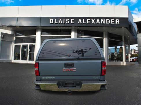 Used 2015 GMC Sierra 1500 SLE w/ SLE Value Package AWD/4WD image 4