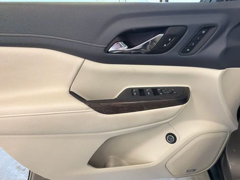 Used 2022 GMC Acadia Denali w/ LPO, Floor Liner Package FWD image 20