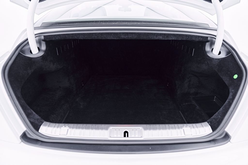Used 2014 Rolls-Royce Wraith RWD image 29