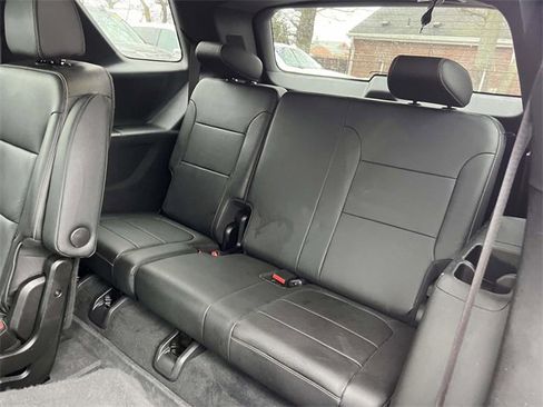 Certified 2023 Chevrolet Traverse LT w/ LPO, Floor Liner Package image 14
