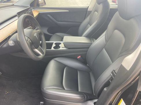 Used 2023 Tesla Model Y Long Range AWD/4WD image 12