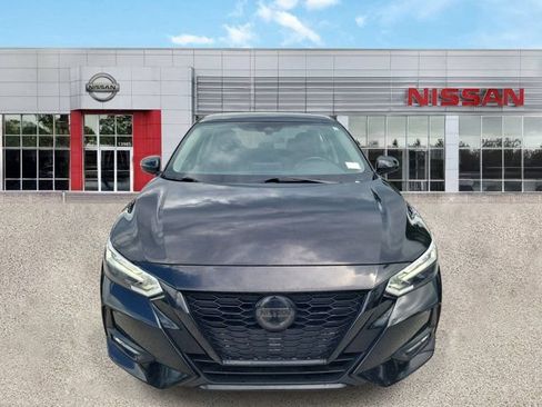 Certified 2023 Nissan Sentra SR w/ Midnight Edition Package FWD image 11