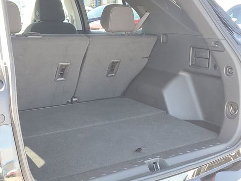 Used 2024 Chevrolet Equinox LT image 30