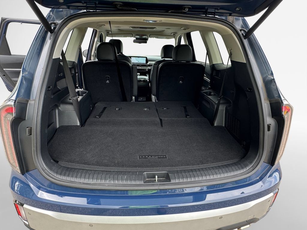 Used 2024 Kia Telluride EX w/ EX Captain's Chair Package AWD/4WD image 25