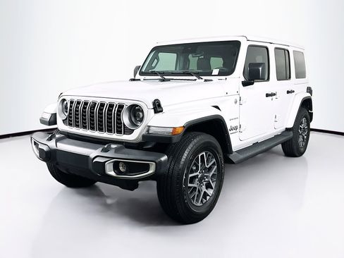Used 2024 Jeep Wrangler Sahara w/ Technology Group image 3